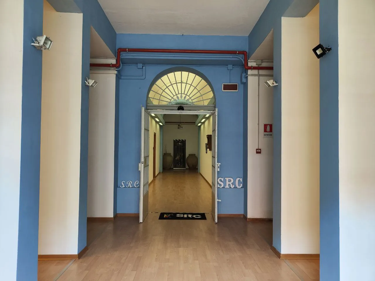 Ingresso della sede SRC nell’Ex Carcere 1904 di Cittanova